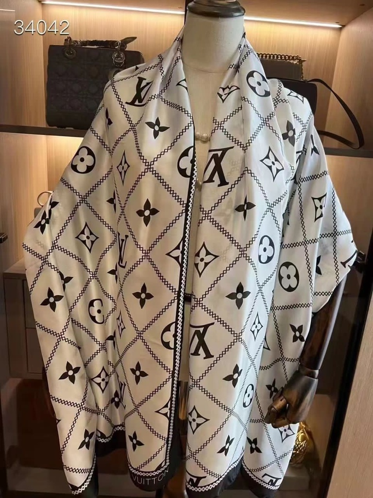 Foulard de marque en soie