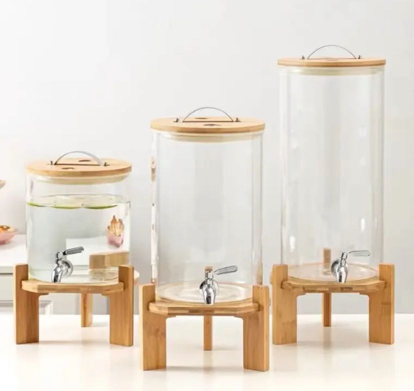 Fontaine avec support en bois (taille: 7.5L) 