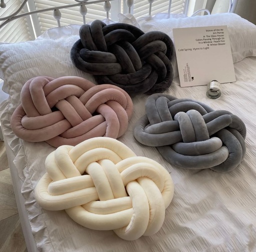 Coussin à noeud  33cm
