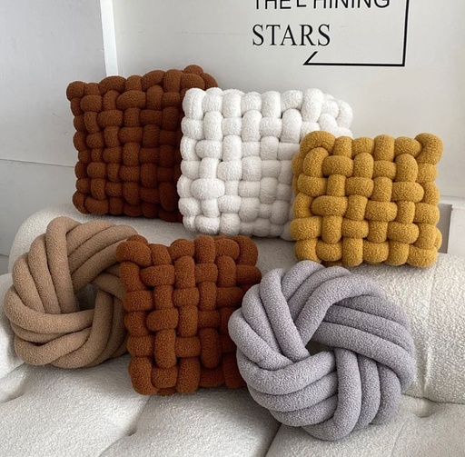 Coussin rectangulaire à noeud (45*35cm)