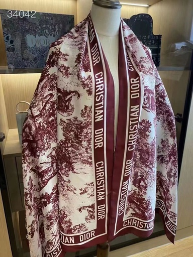 Foulard de marque en soie